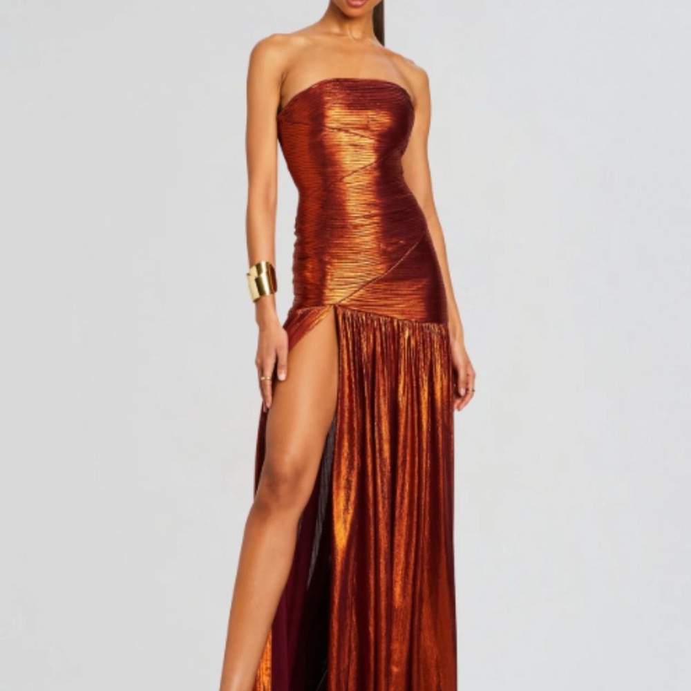 Elegant Strapless Metallic Dress